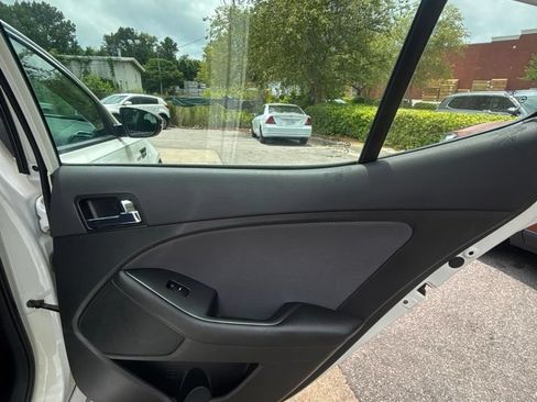 Used 2013 Kia Optima LX w/ Hybrid Convenience Pkg FWD image 21