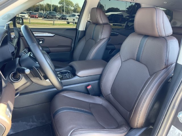 Used 2025 Honda Pilot Elite image 25