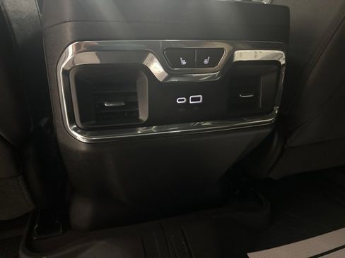 Used 2024 Chevrolet Silverado 1500 High Country w/ High Country Premium Package image 21