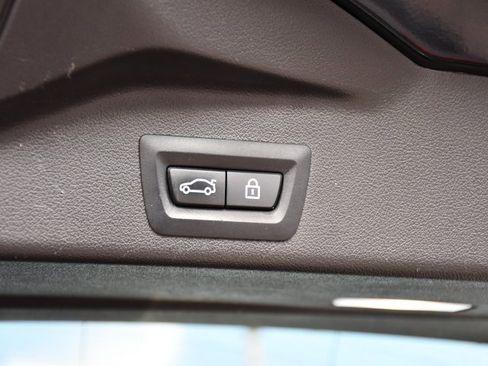 Used 2021 BMW X5 xDrive40i w/ Executive Package 2 image 31