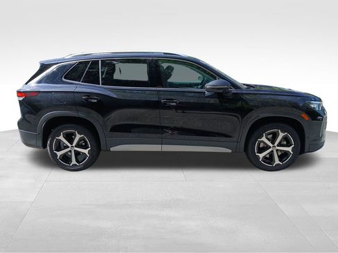 New 2025 Volkswagen Tiguan SE image 6