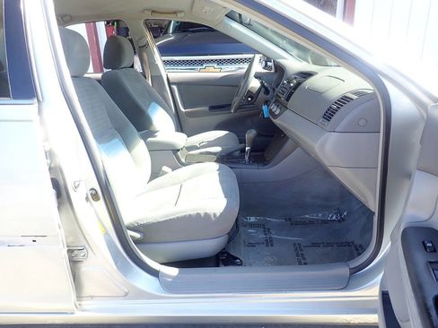 Used 2005 Toyota Camry SE image 22