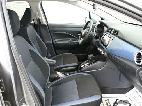 Used 2025 Nissan Versa SV w/ Trunk Package FWD image 25
