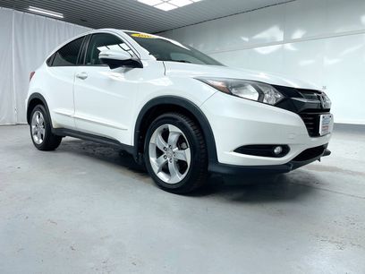 Used 2016 Honda HR-V EX