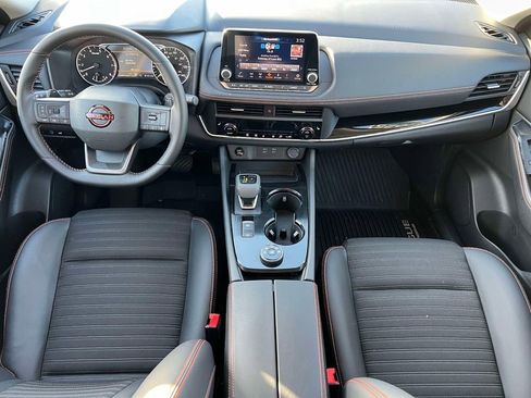 Certified 2025 Nissan Rogue SV image 13