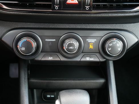 Certified 2024 Kia Forte LXS w/ LXS Technology Package FWD image 23