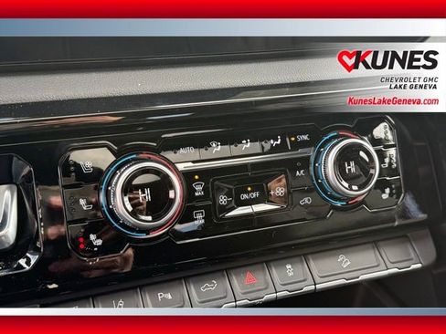 New 2026 GMC Sierra 2500 AT4 w/ AT4 Premium Plus Package AWD/4WD image 41