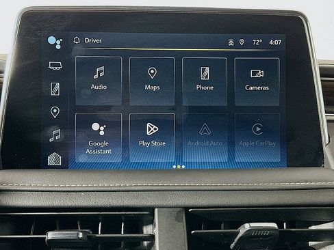 Used 2024 Chevrolet Suburban Premier image 14