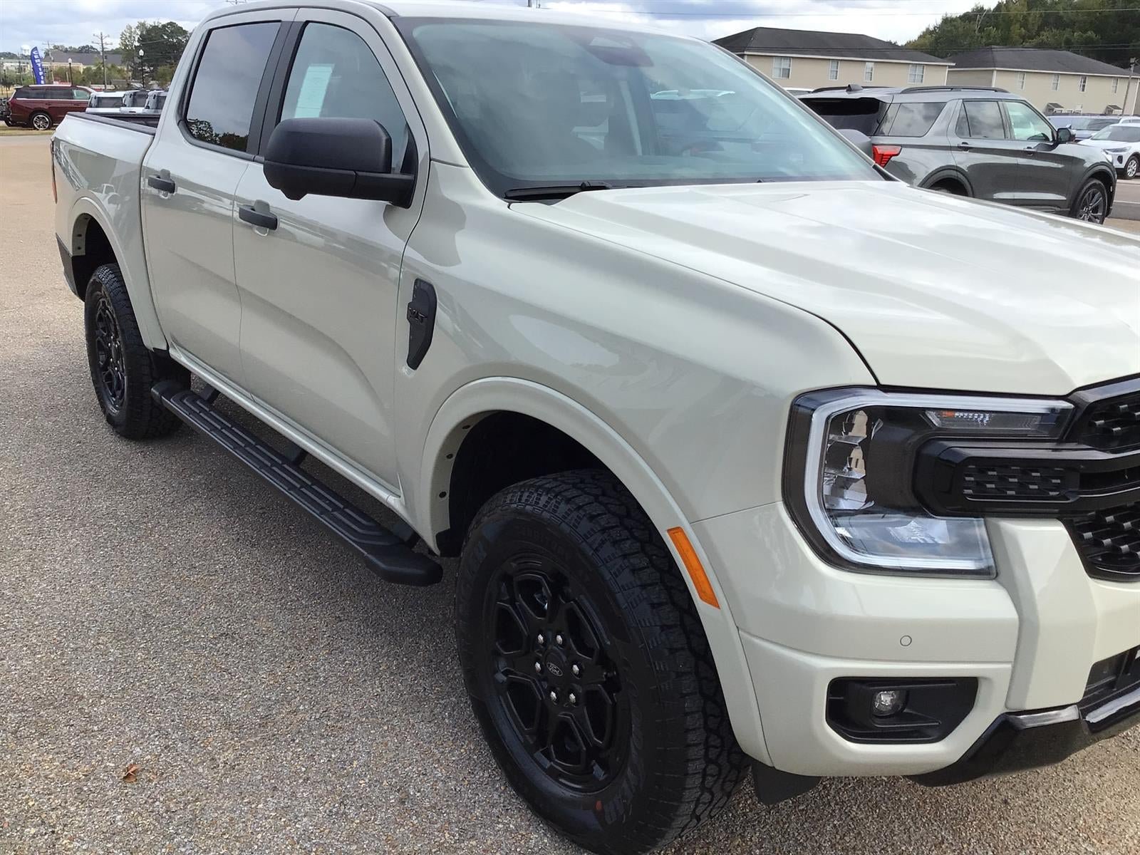 New 2026 Ford Ranger XLT w/ FX4 Off-Road Package AWD/4WD image 9