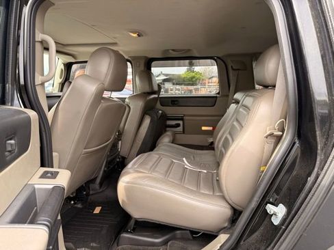Used 2003 HUMMER H2 w/ Preferred Equipment Group image 11