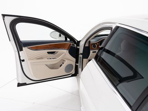 Certified 2024 Bentley Flying Spur Azure AWD/4WD image 10