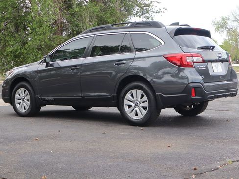 Used 2019 Subaru Outback 2.5i Premium AWD/4WD image 7