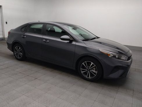 Used 2024 Kia Forte LXS FWD image 11