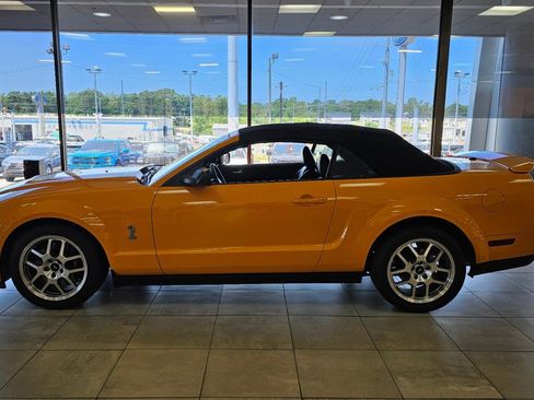 Used 2007 Ford Mustang Shelby GT500 RWD image 2