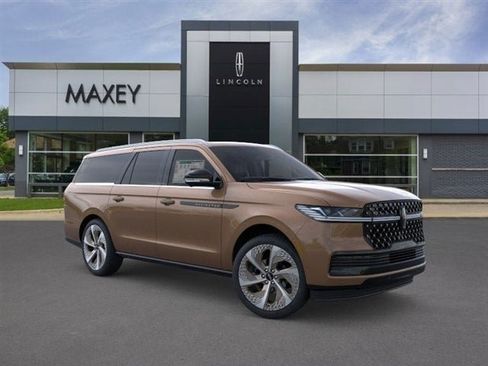 New 2026 Lincoln Navigator L Black Label AWD/4WD image 99