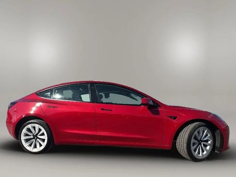 Used 2022 Tesla Model 3 RWD image 8