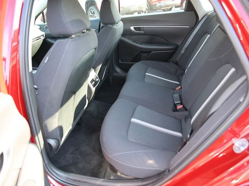 Certified 2024 Hyundai Sonata SEL FWD image 19