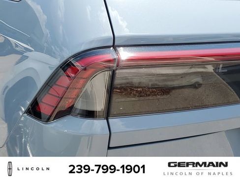 New 2026 Lincoln Navigator L Reserve AWD/4WD image 15