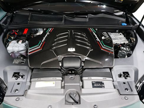 Used 2024 Lamborghini Urus Performante AWD/4WD image 63