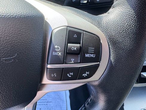 Used 2022 Ford Explorer XLT AWD/4WD image 18