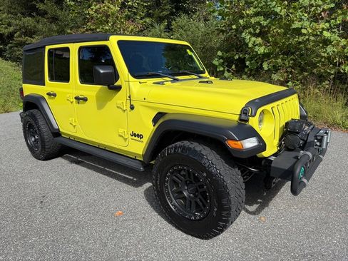 Used 2022 Jeep Wrangler Unlimited Sport image 7