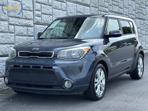 Used 2016 Kia Soul ! image 1