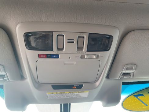 Used 2017 Subaru Outback 2.5i Touring w/ Popular Package #5A image 27