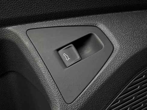 Used 2026 Volkswagen Jetta S FWD image 25