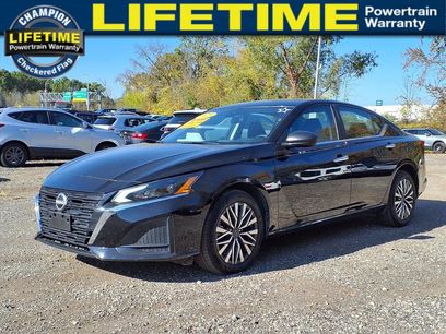 Used 2025 Nissan Altima 2.5 SV