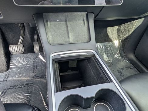 Used 2021 Tesla Model Y Long Range image 28