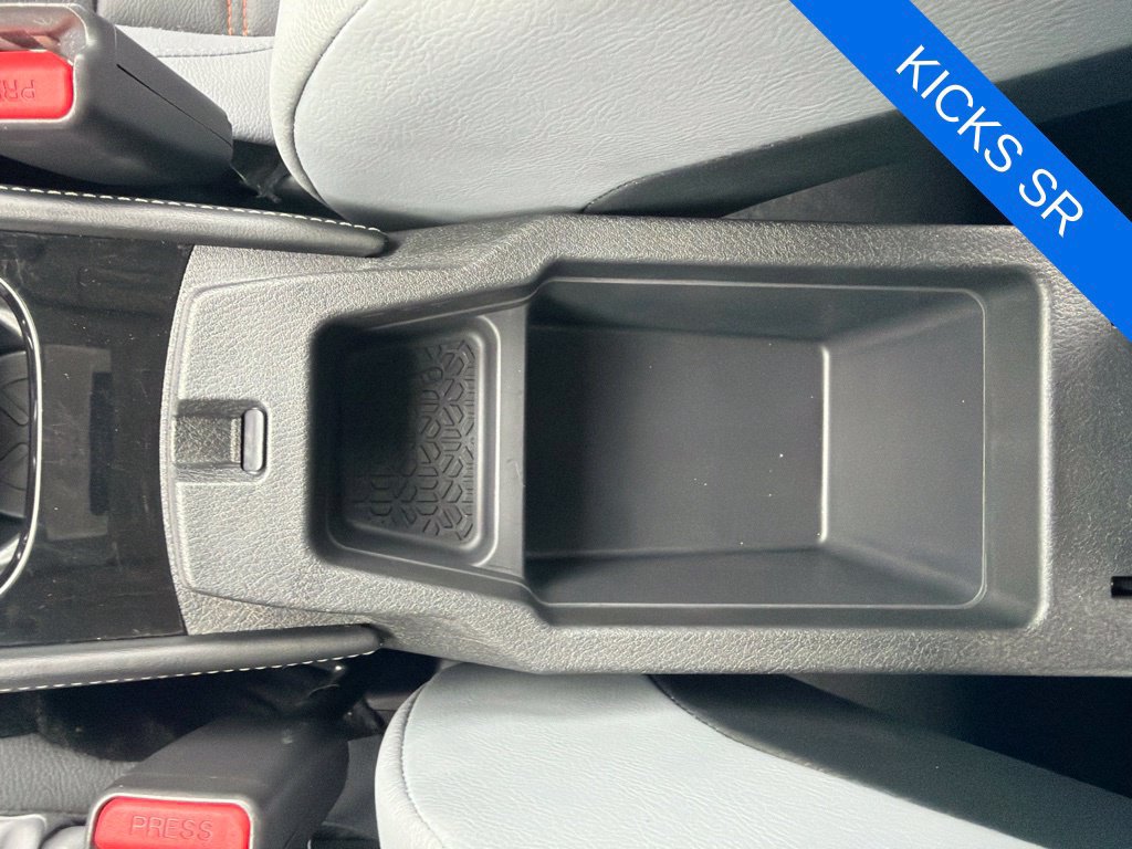 Used 2023 Nissan Kicks SR w/ SR Premium Package FWD image 20