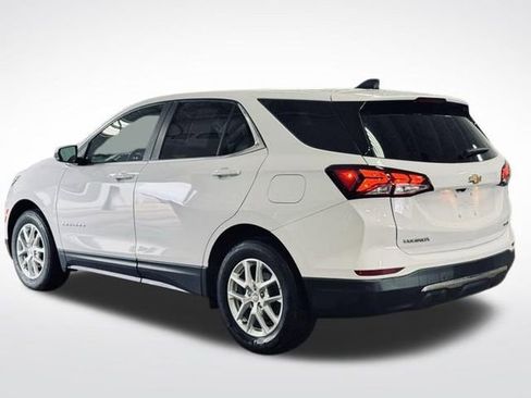 Used 2023 Chevrolet Equinox LT w/ Driver Convenience Package image 9