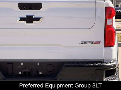 Used 2025 Chevrolet Silverado 1500 ZR2 w/ Technology Package image 5