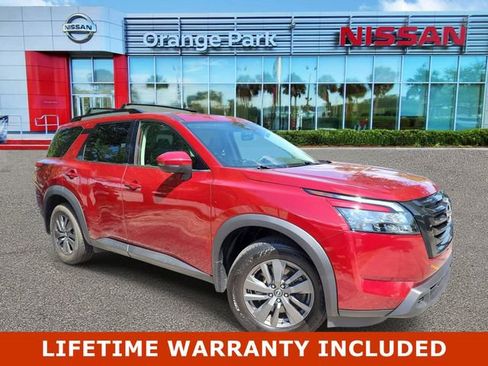 Used 2023 Nissan Pathfinder SV w/ SV Premium Package AWD/4WD image 1