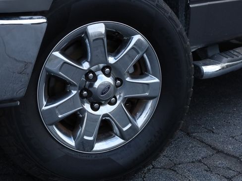 Used 2014 Ford F150 XLT w/ Equipment Group 302A Luxury image 18