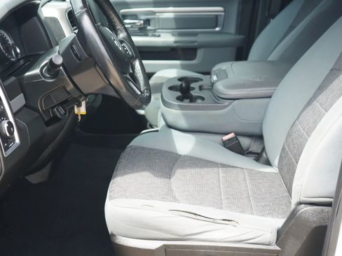 Used 2019 RAM 1500 Big Horn RWD image 14