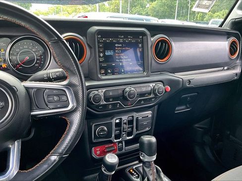 Used 2021 Jeep Gladiator Mojave AWD/4WD image 10