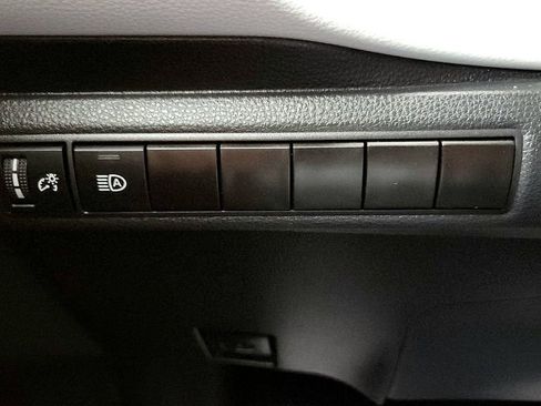 Certified 2023 Toyota Corolla SE w/ SE Premium Package FWD image 33