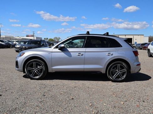 Used 2023 Audi Q5 e Premium Plus w/ Premium Plus Package AWD/4WD image 8