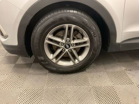 Used 2017 Hyundai Santa Fe Sport image 12