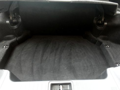 Used 2014 Mercedes-Benz SL 550 image 17