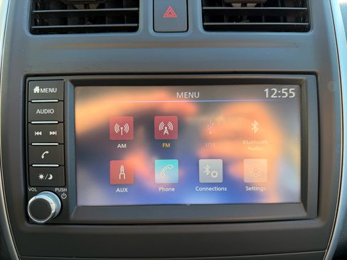 Used 2019 Nissan Versa SV image 32