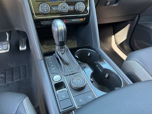 Used 2022 Volkswagen Atlas SEL Premium AWD/4WD image 14
