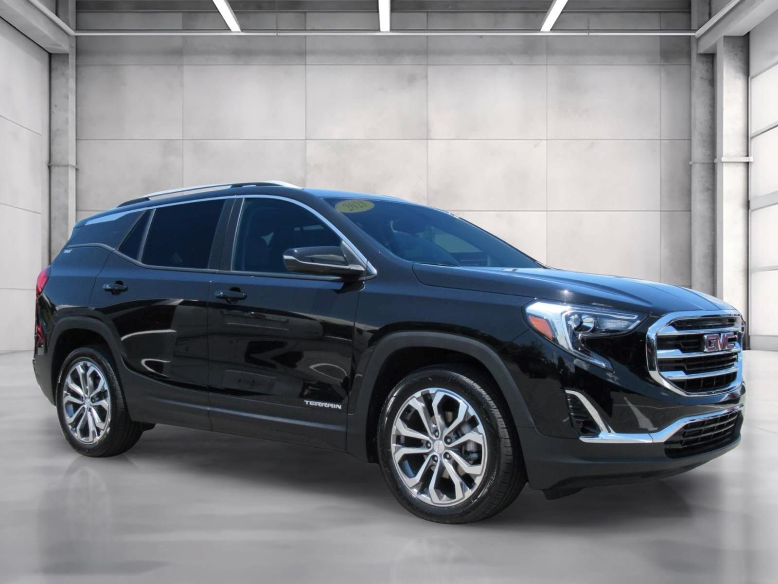 Used 2021 GMC Terrain SLT w/ Infotainment Package II FWD image 1