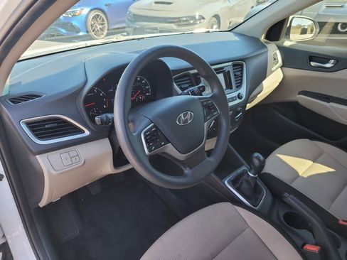 Used 2021 Hyundai Accent SE image 18