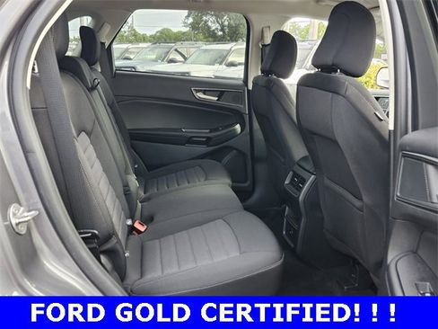 Used 2024 Ford Edge SE w/ Black Appearance Package image 15
