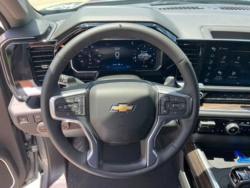 New 2026 Chevrolet Silverado 1500 LT w/ Z71 Off-Road Package AWD/4WD image 20