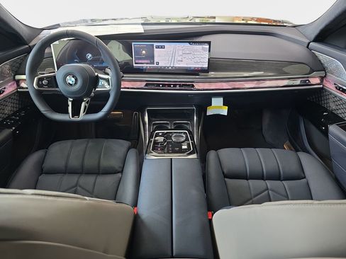New 2026 BMW 760i xDrive image 8