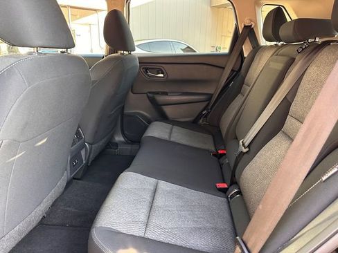 Used 2024 Nissan Rogue SV image 11