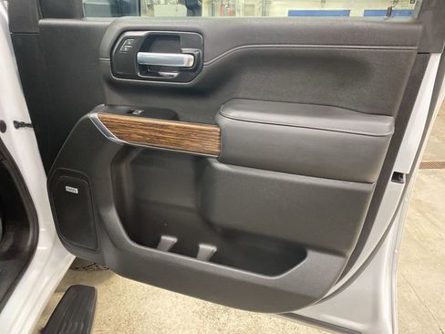 Used 2022 Chevrolet Silverado 3500 High Country w/ Z71 Off-Road Package image 21